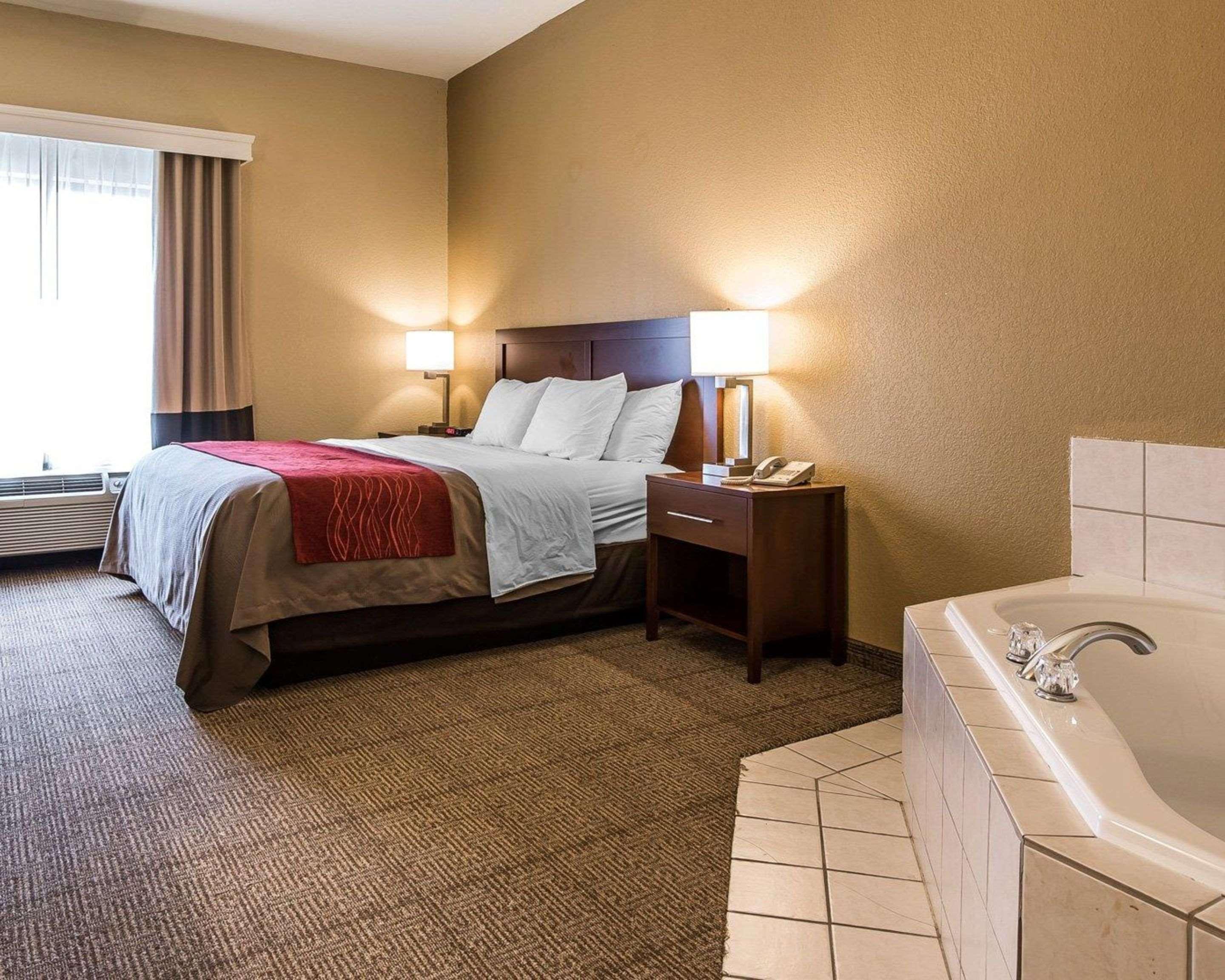 Quality Inn & Suites Bethany Eksteriør bilde