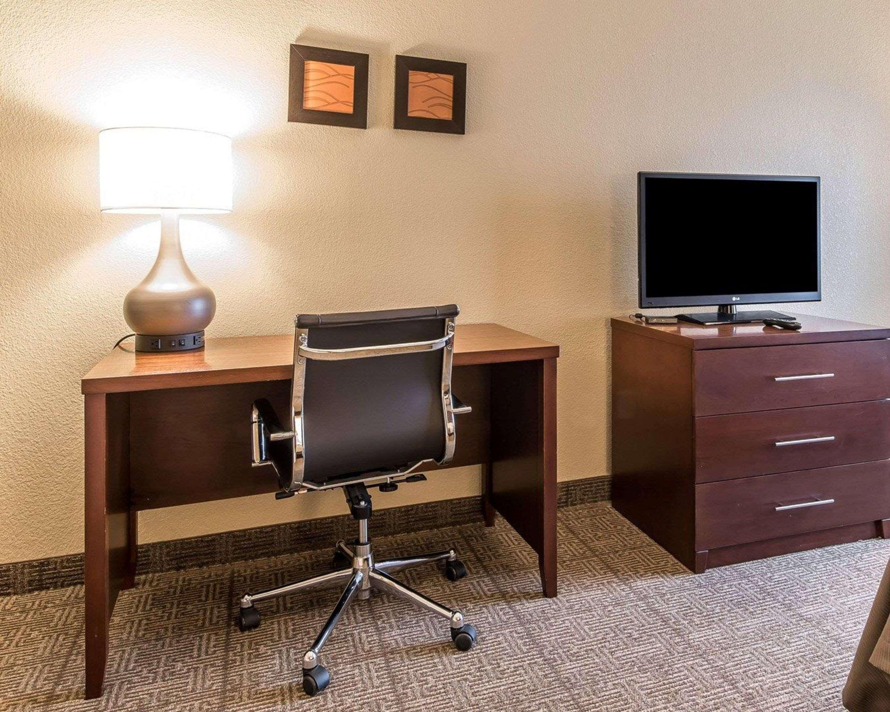Quality Inn & Suites Bethany Eksteriør bilde